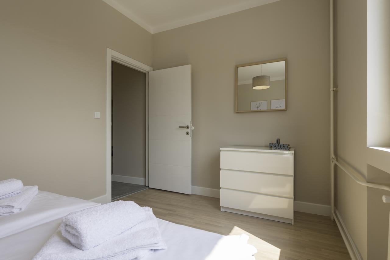 Urban Zen With View - City Break Apartments Belgrado Esterno foto
